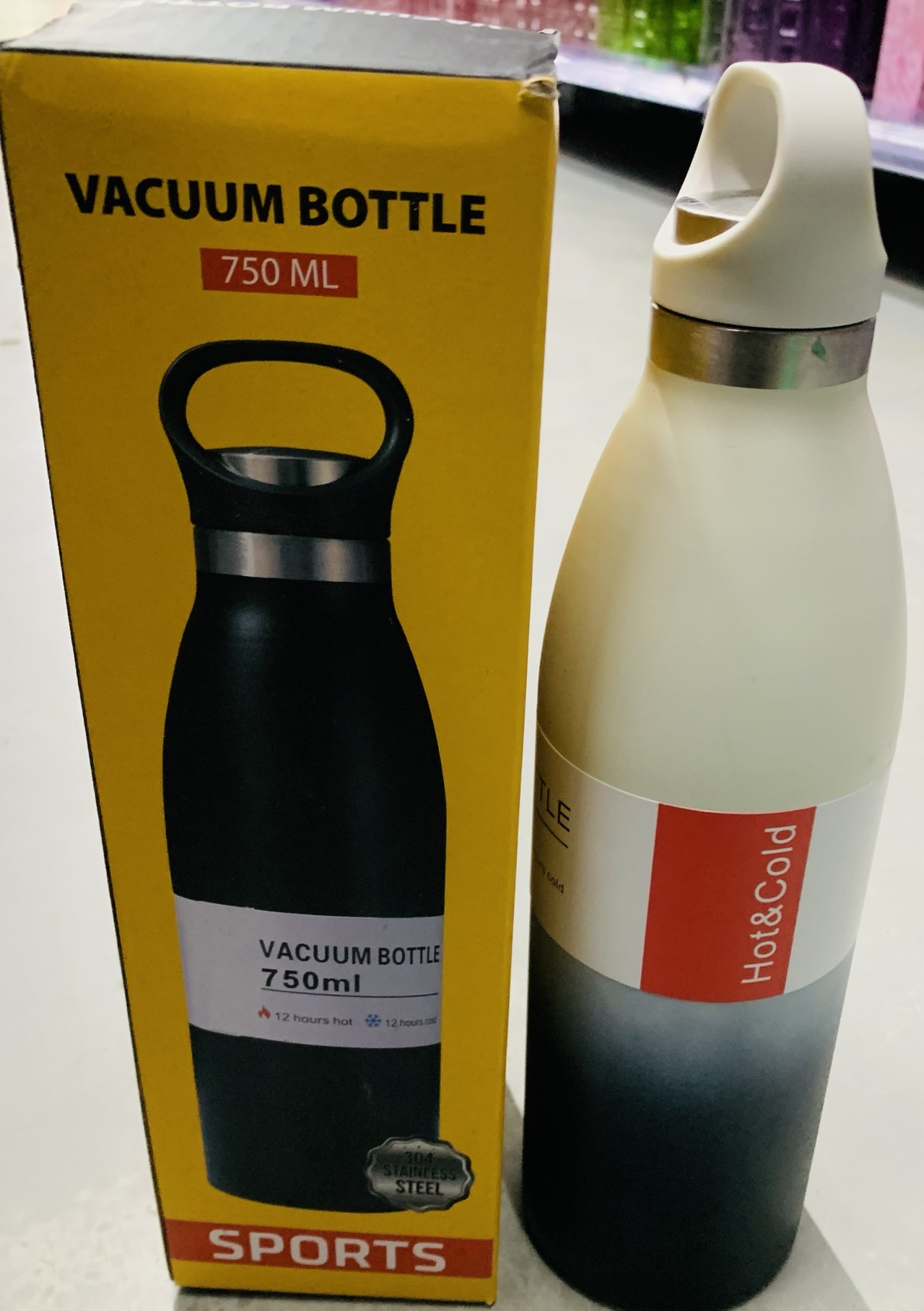 Vacuum bottle