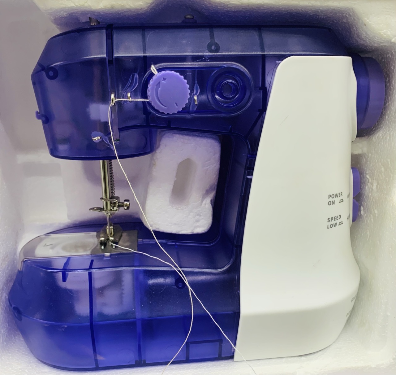 Mini sewing machine
